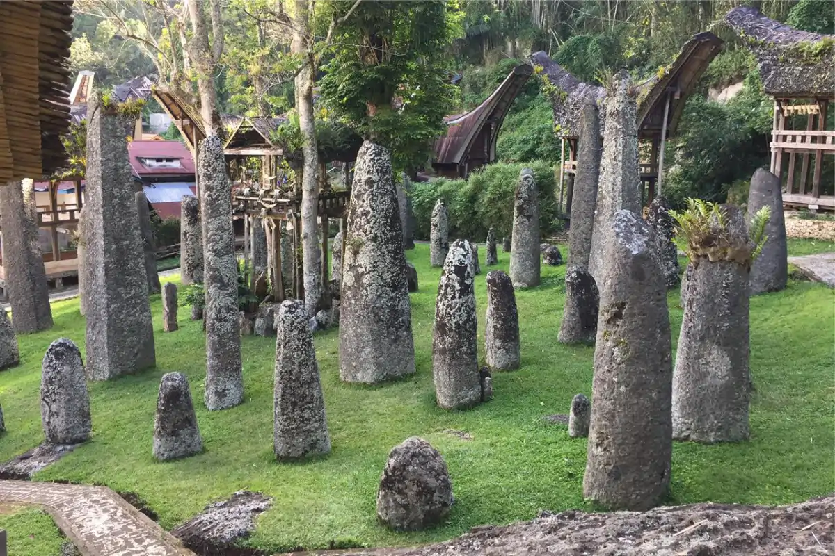Toraja → Lolai → Bori Kalimbuang → Batutumonga → Loko Mata → Toraja