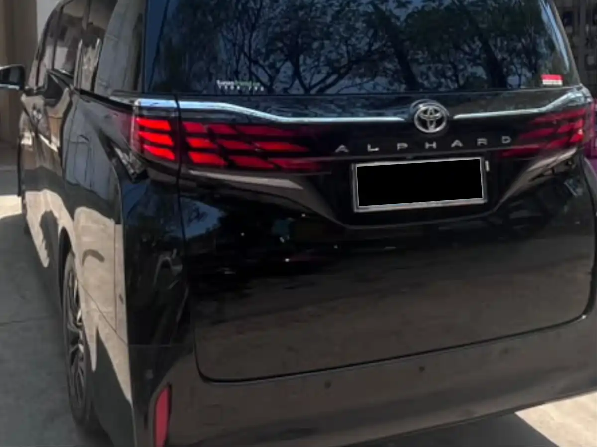 Sewa Alphard di Makassar