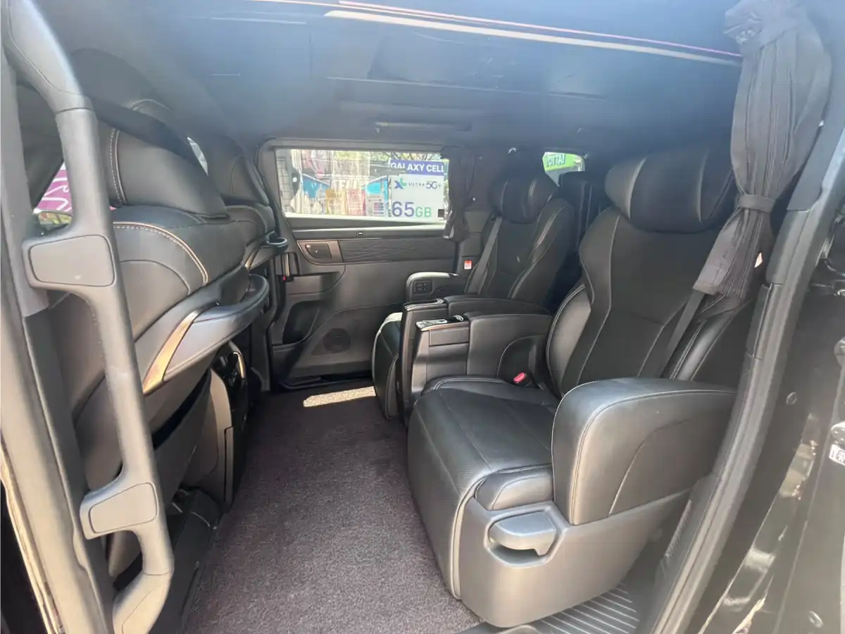 Sewa Alphard di Makassar